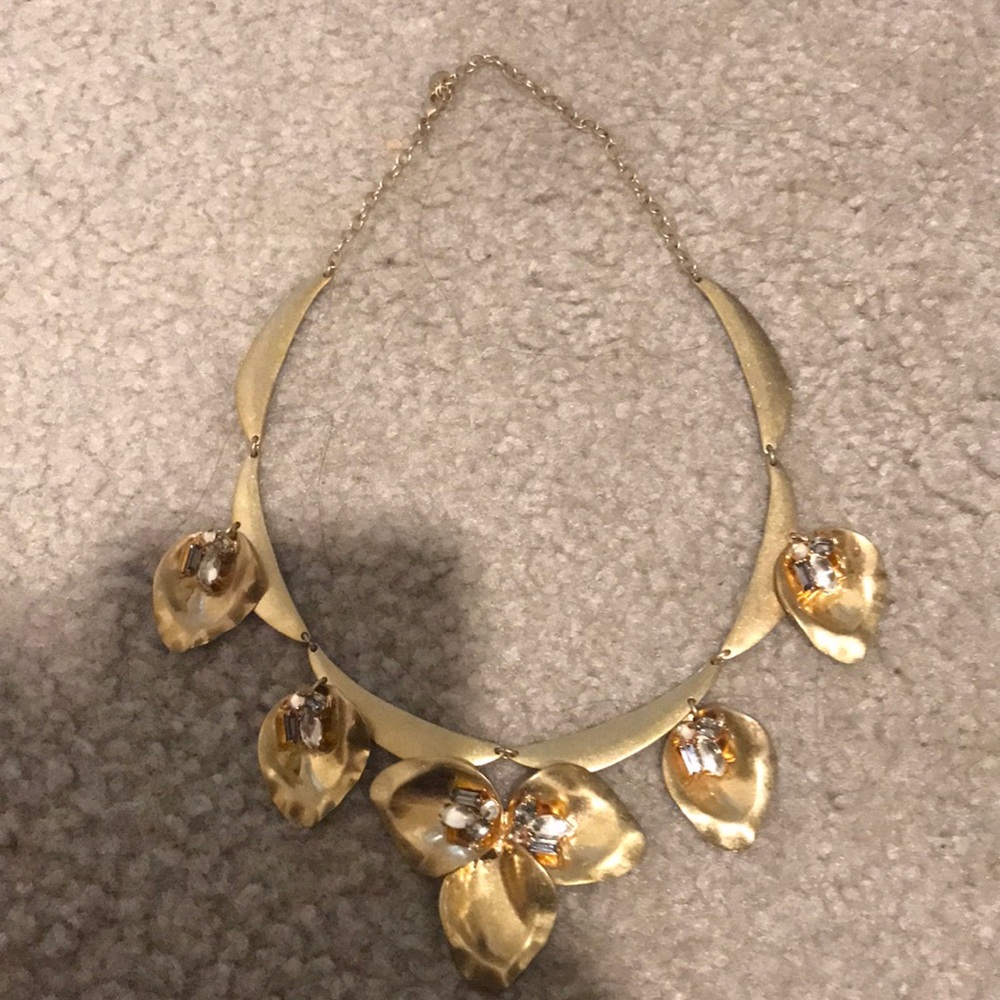 Stella & dot Danika floral necklace